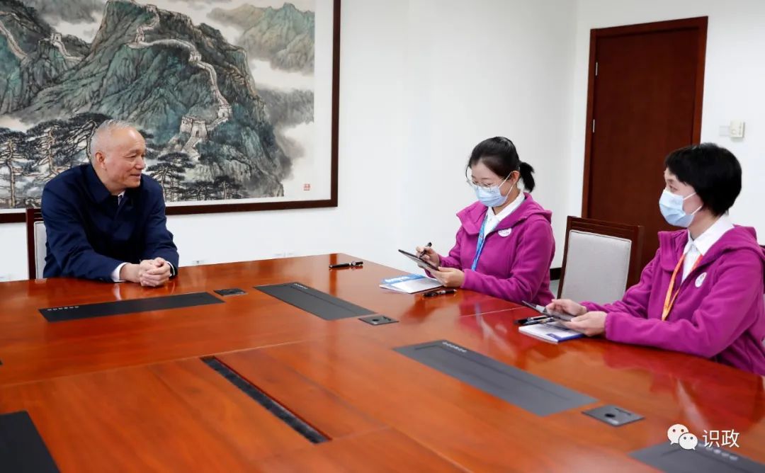 人口普查|蔡奇陈吉宁参加第七次全国人口普查登记