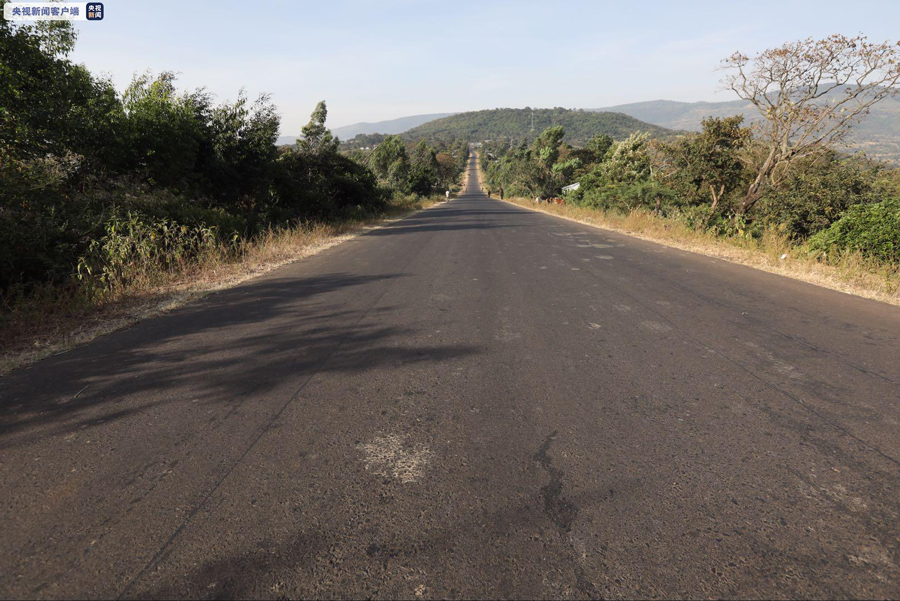 央视新闻|中国承建的埃塞俄比亚米迪公路项目交工验收[图]