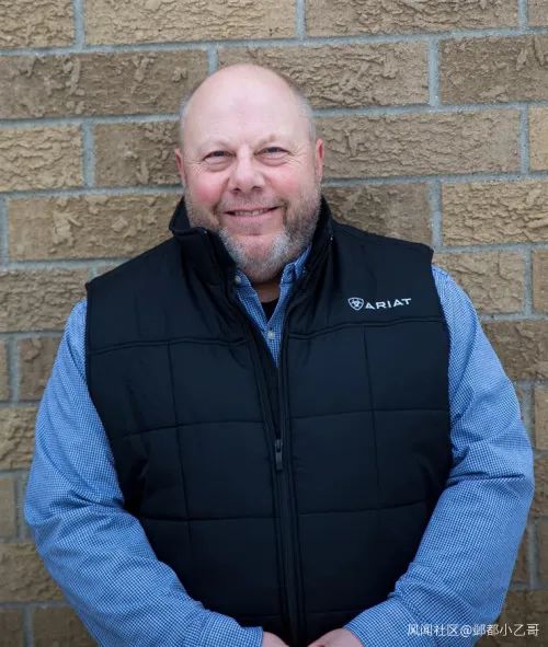 安达|因感染新冠去世了一个月，美国一候选人被选上了议员…