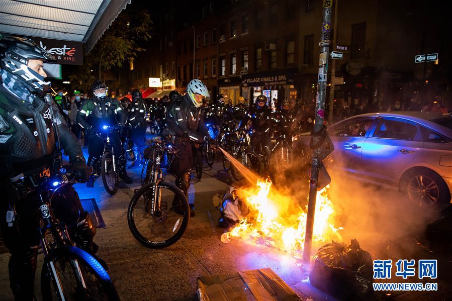 美国总统|美国总统选举结果仍未揭晓 “摇摆州”计票引发诉讼