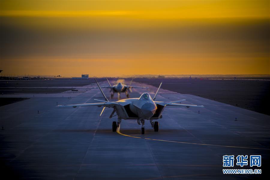 空军|人民空军成立71周年 阔步迈向世界一流空军