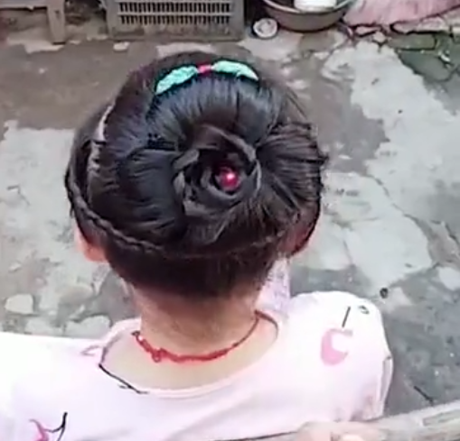 社会|太奶奶编的头发太太太太好看了！