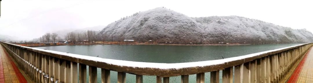 怀柔|北京山区来了今冬头场雪！群山戴雪，超美！