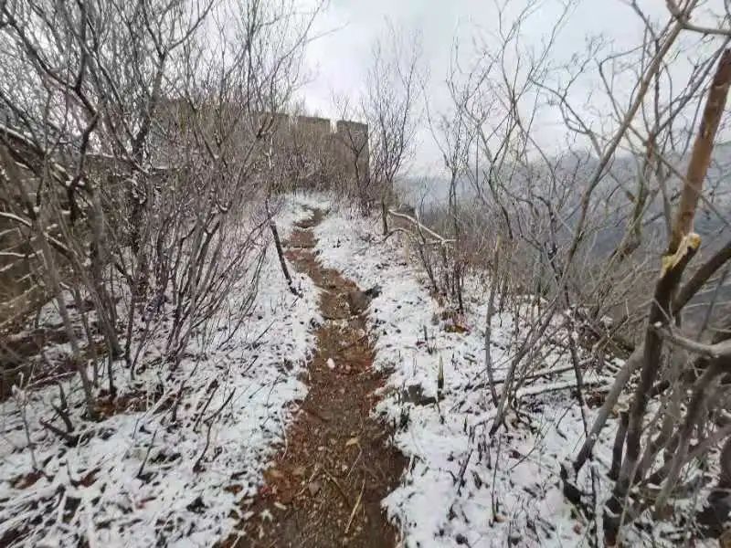 怀柔|北京山区来了今冬头场雪！群山戴雪，超美！