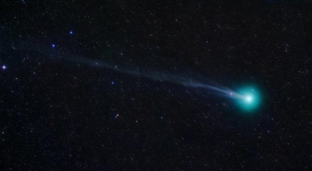 天文|哈勃影像捕捉到一颗彗星在太阳系内破碎