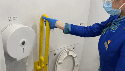 中国铁路|提醒！火车上的卫生间到底怎么锁门？