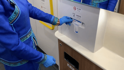 中国铁路|提醒！火车上的卫生间到底怎么锁门？