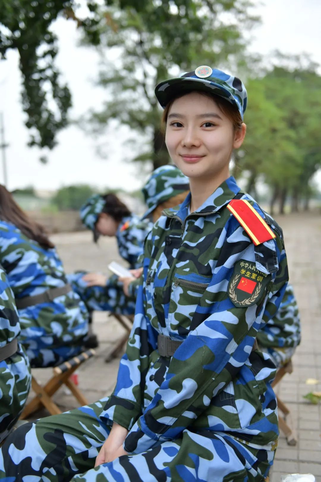 superidol的笑容都没你的甜pick2020级军训最美笑脸