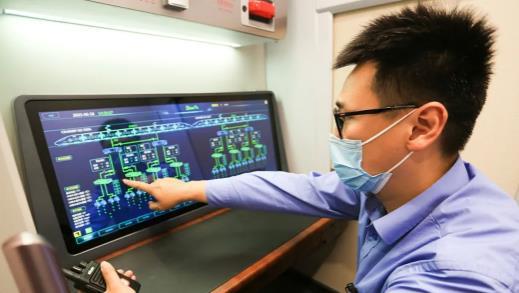 复兴号|复兴号智能动车组长啥样？跟记者去一探究竟