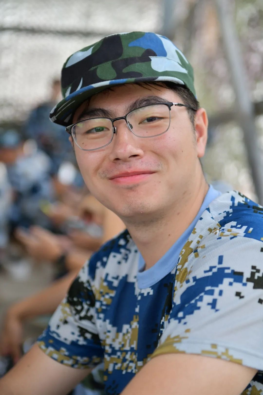 刘子俊同学3277票,孙艺璇同学2805票分别获得第二,第三,他们将获得