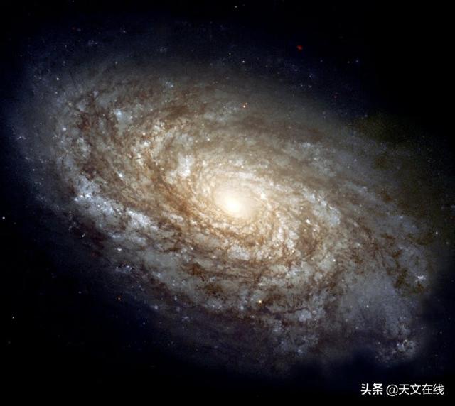 天文|星系中螺旋结构的起源是什么？来看看天文学家是怎么说的