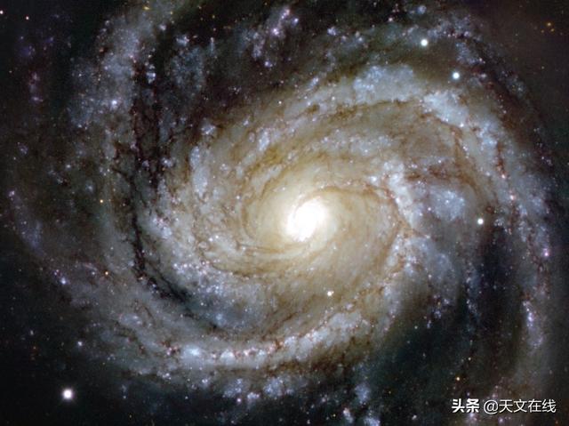 天文|星系中螺旋结构的起源是什么？来看看天文学家是怎么说的