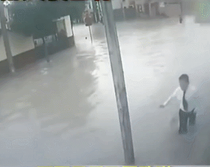 皮肤病|雨后蹚水的人都后悔了......