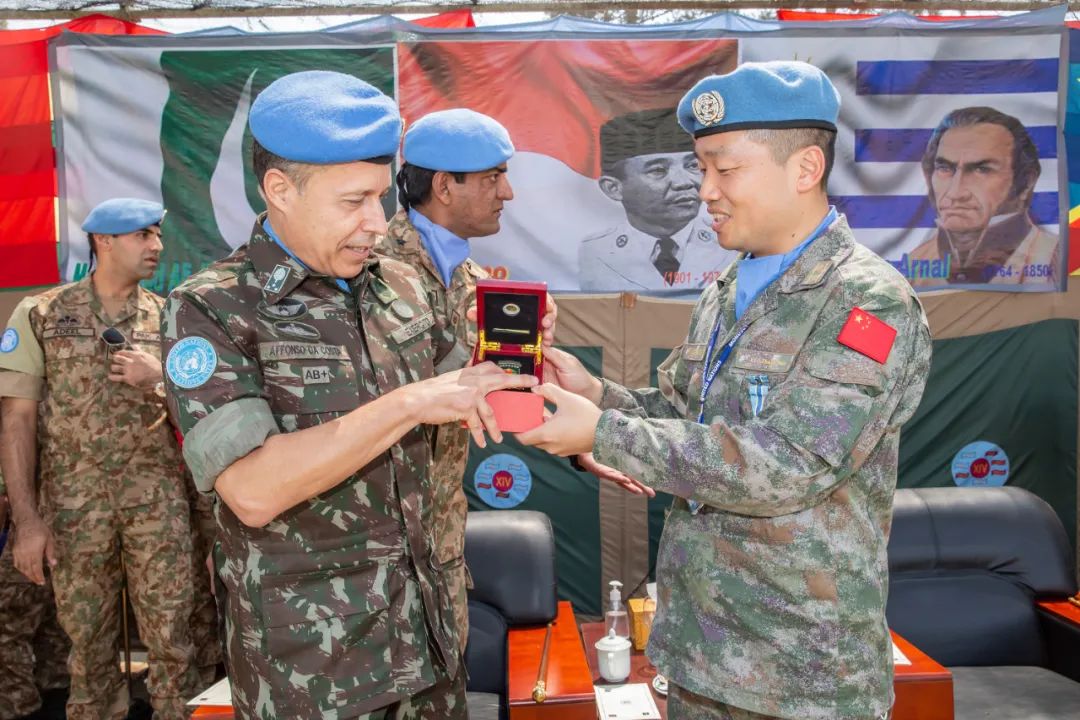 中国赴刚果金维和部队218名官兵荣获联合国和平勋章