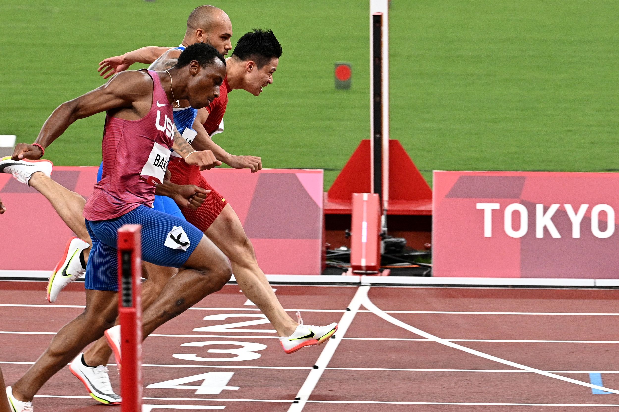 神迹9秒83苏炳添成89年来首位闯进奥运男子百米决赛的黄种人