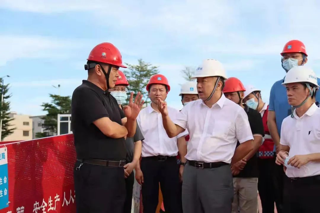 深汕合作区领导分头带队密集开展大检查确保广大群众欢度国庆假期