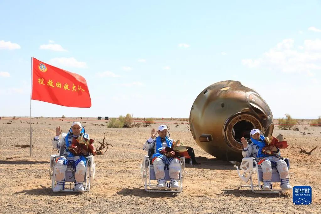 航空航天|航天员返回地球后为什么都坐在轮椅上？骨科专家说…