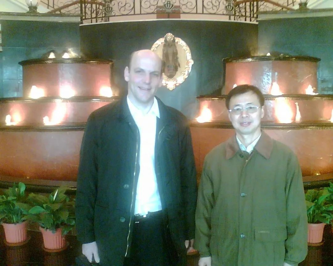 中国科学报|吃红烧肉、打高尔夫、品葡萄酒！这俩诺奖得主很会“享受”