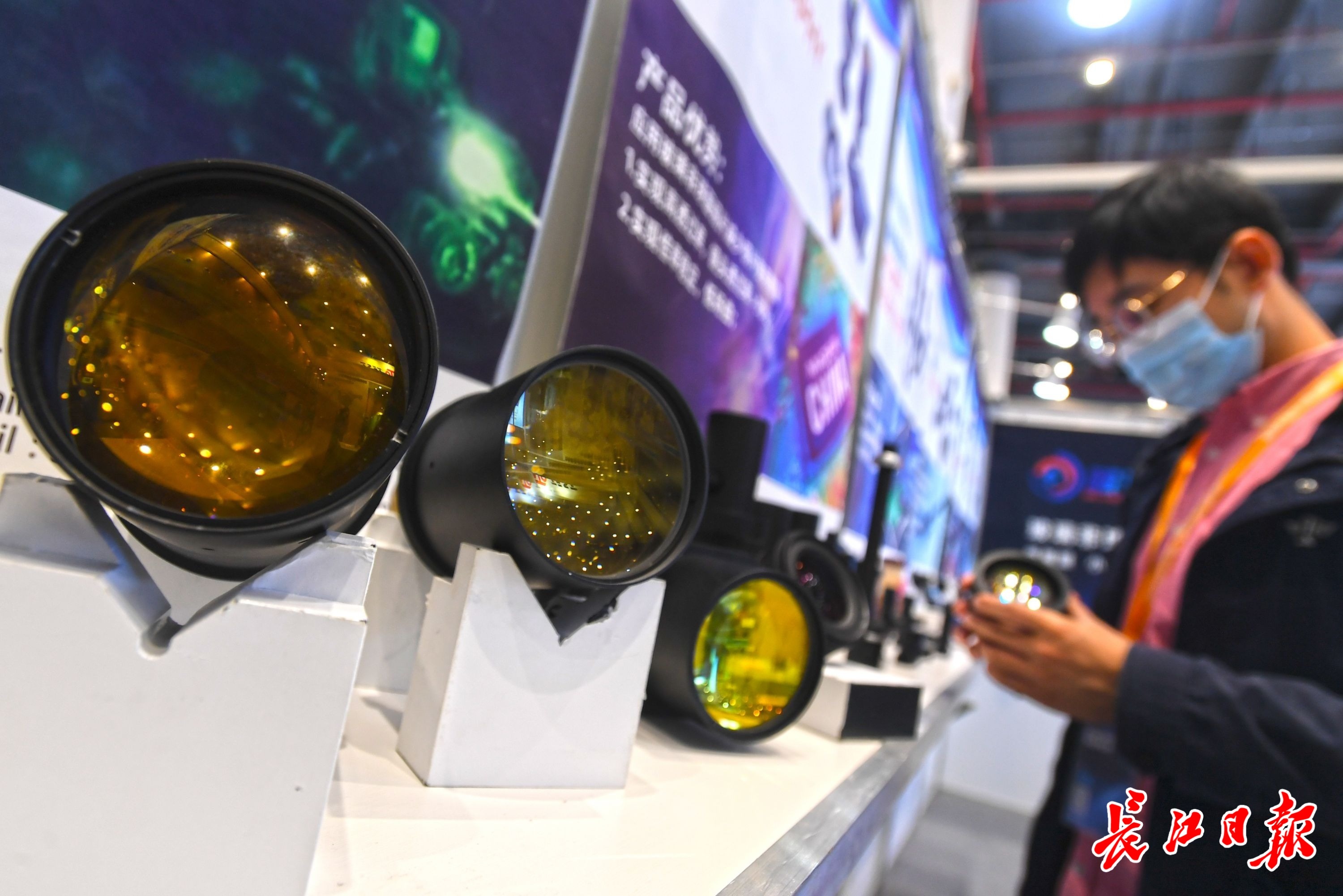 光博会|这些精密光学仪器亮相光博会