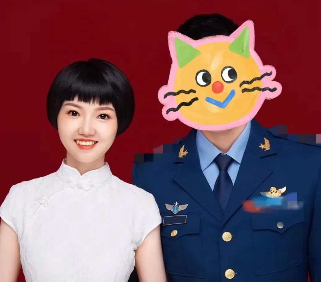 我们的反串婚纱照嘿~ 我亲爱的大男孩祝你第十个空军节节日快乐以后的