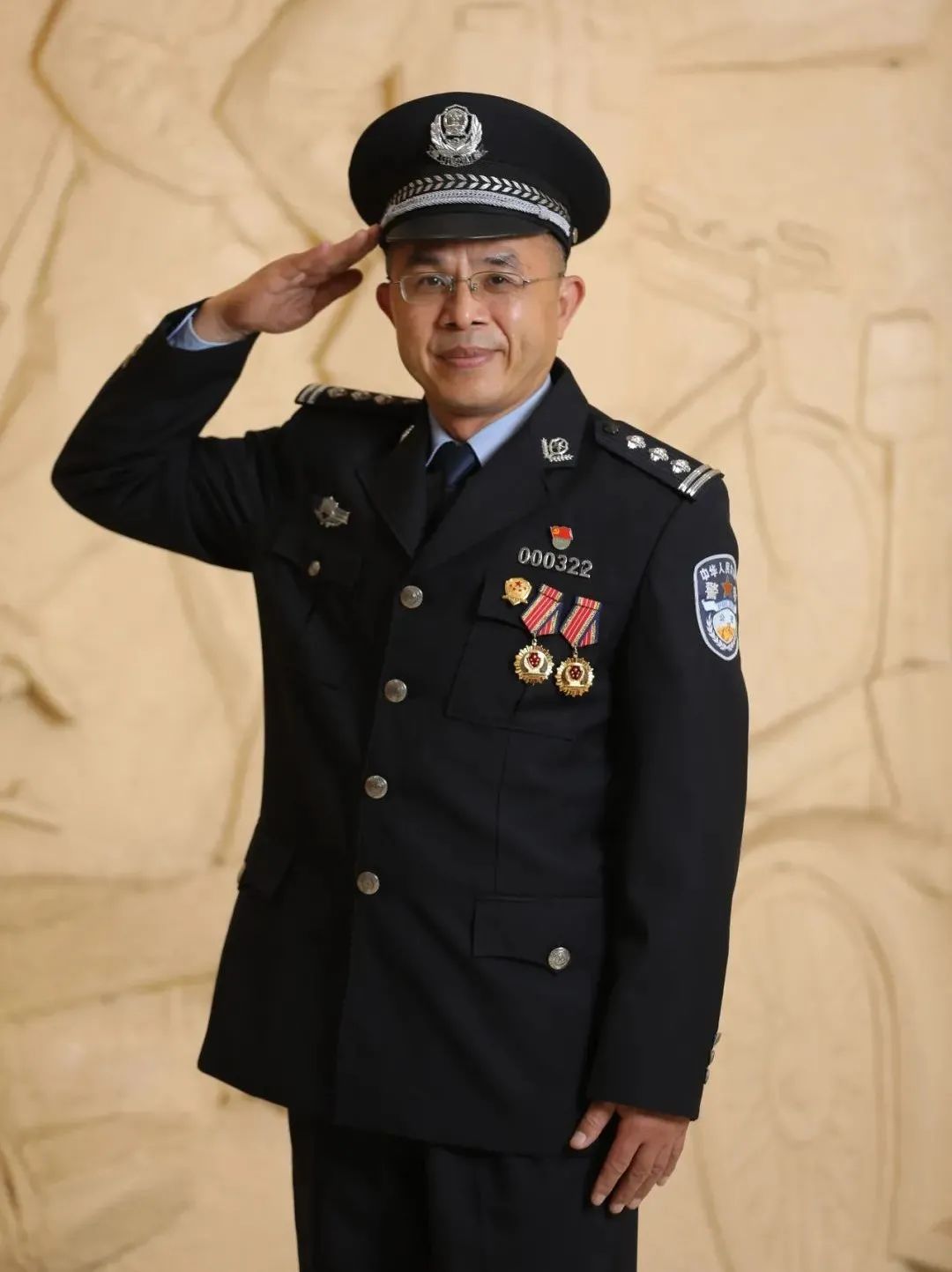 公安榜样丨黄克建择一业终一生不为浮华易初心