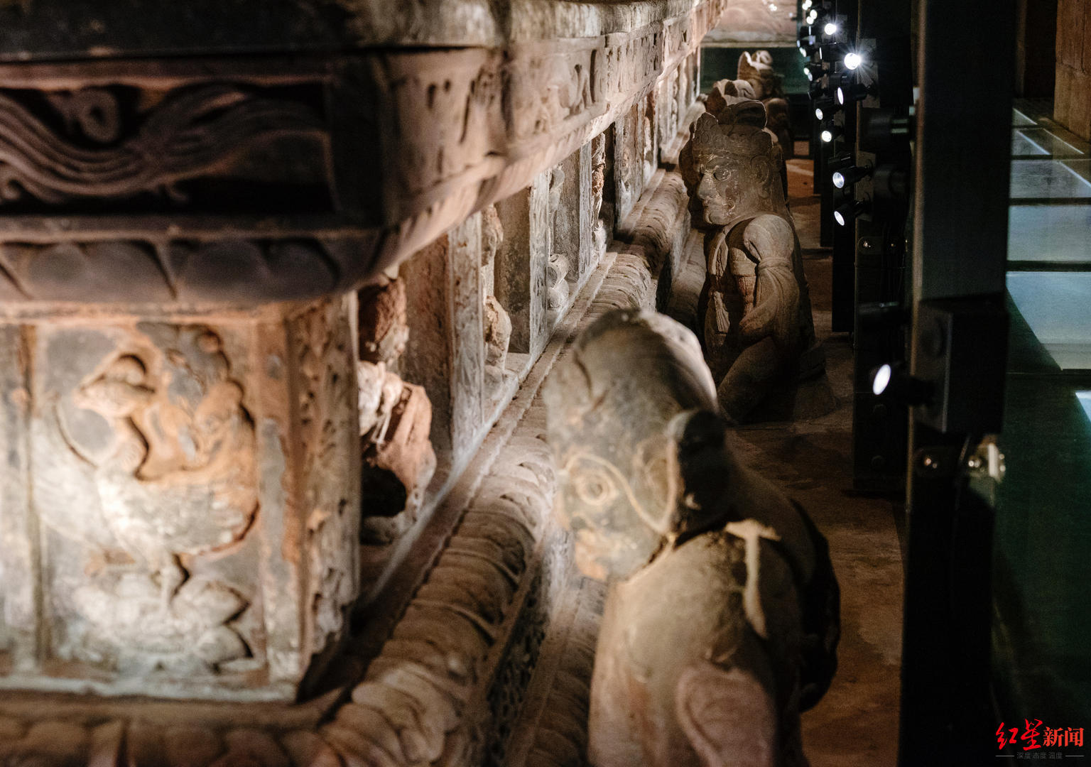 红星独家丨多图抢先看灯光升级后永陵二十四伎乐重现前蜀乐队盛况