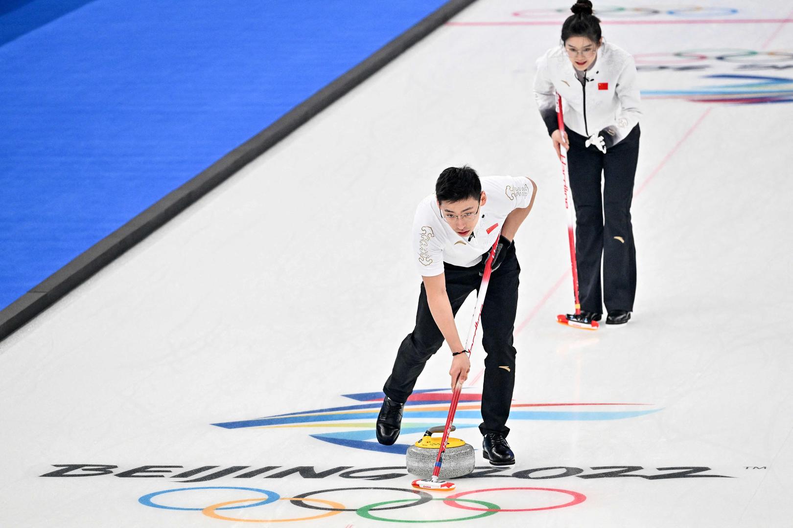 2022年2月7日,北京冬奥会冰壶混双循环赛第13轮,捷克vs中国,智圆