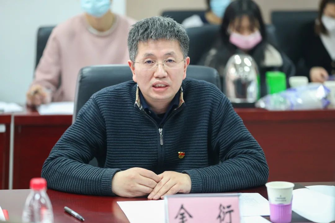 "新竹工程"教学导师代表郭绍辉,张宝生,程林松等在发言中说,作为从