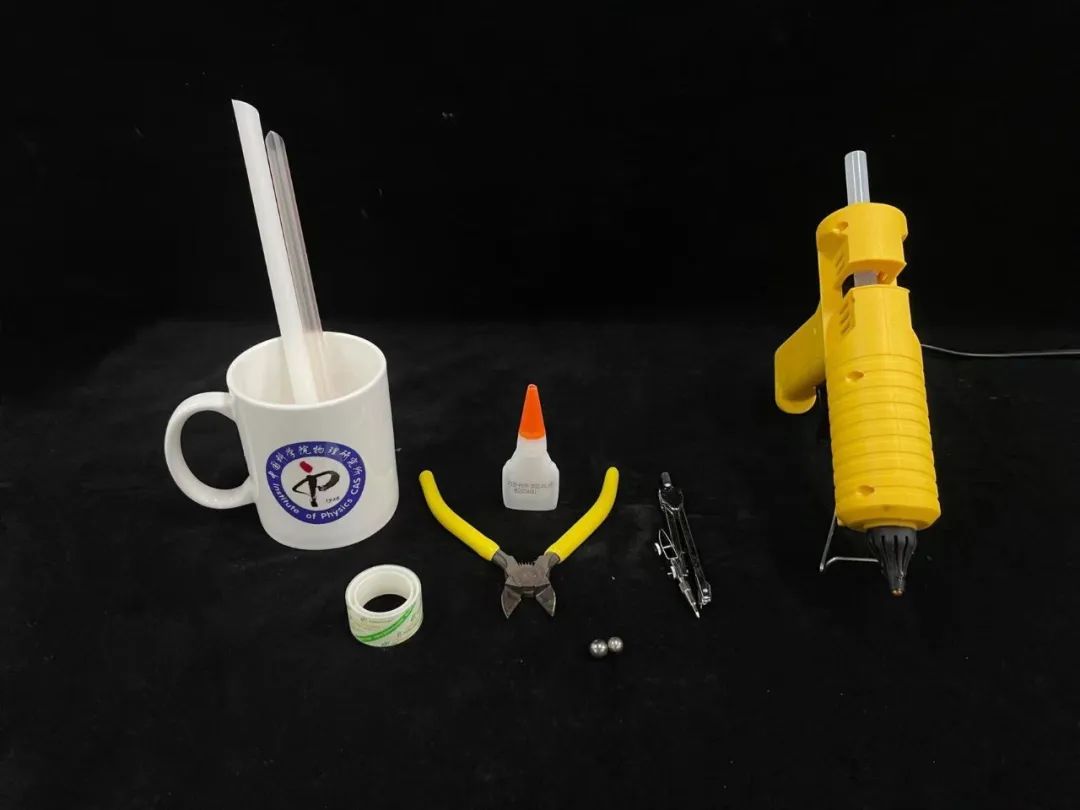 用完的吸管还是不能扔这次隔壁家的大人都被吓跑了正经玩