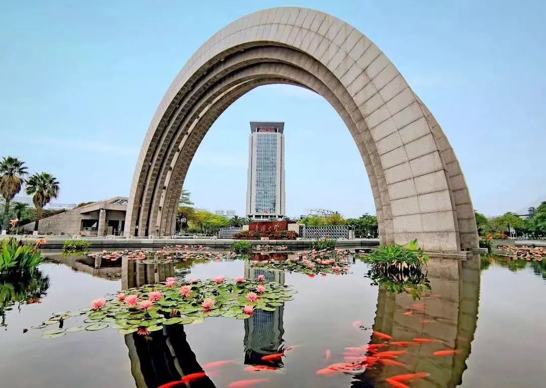 全国高校仅2所入选!福建唯一!华侨大学再添国家级基地!_人民号