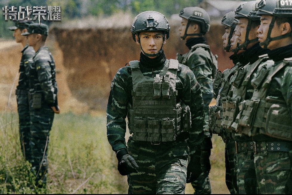 打黑风暴导演红海行动编剧杨洋转型作特战荣耀定档