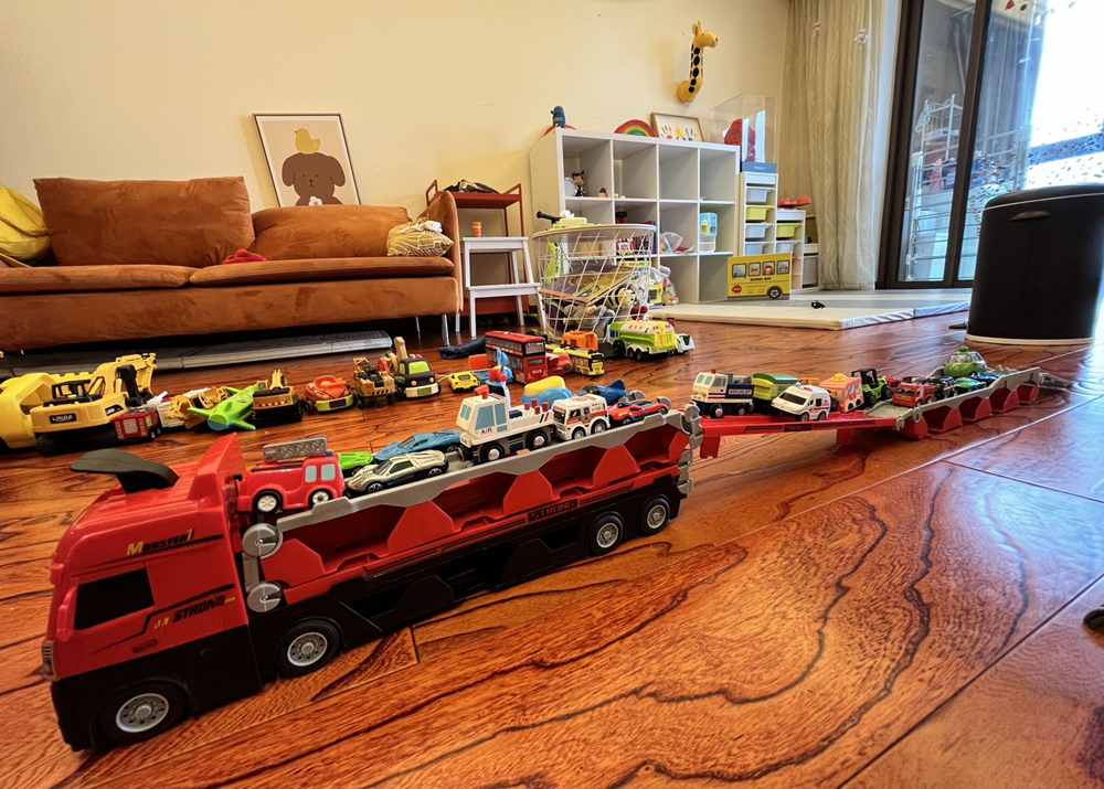 孩子的小汽车们