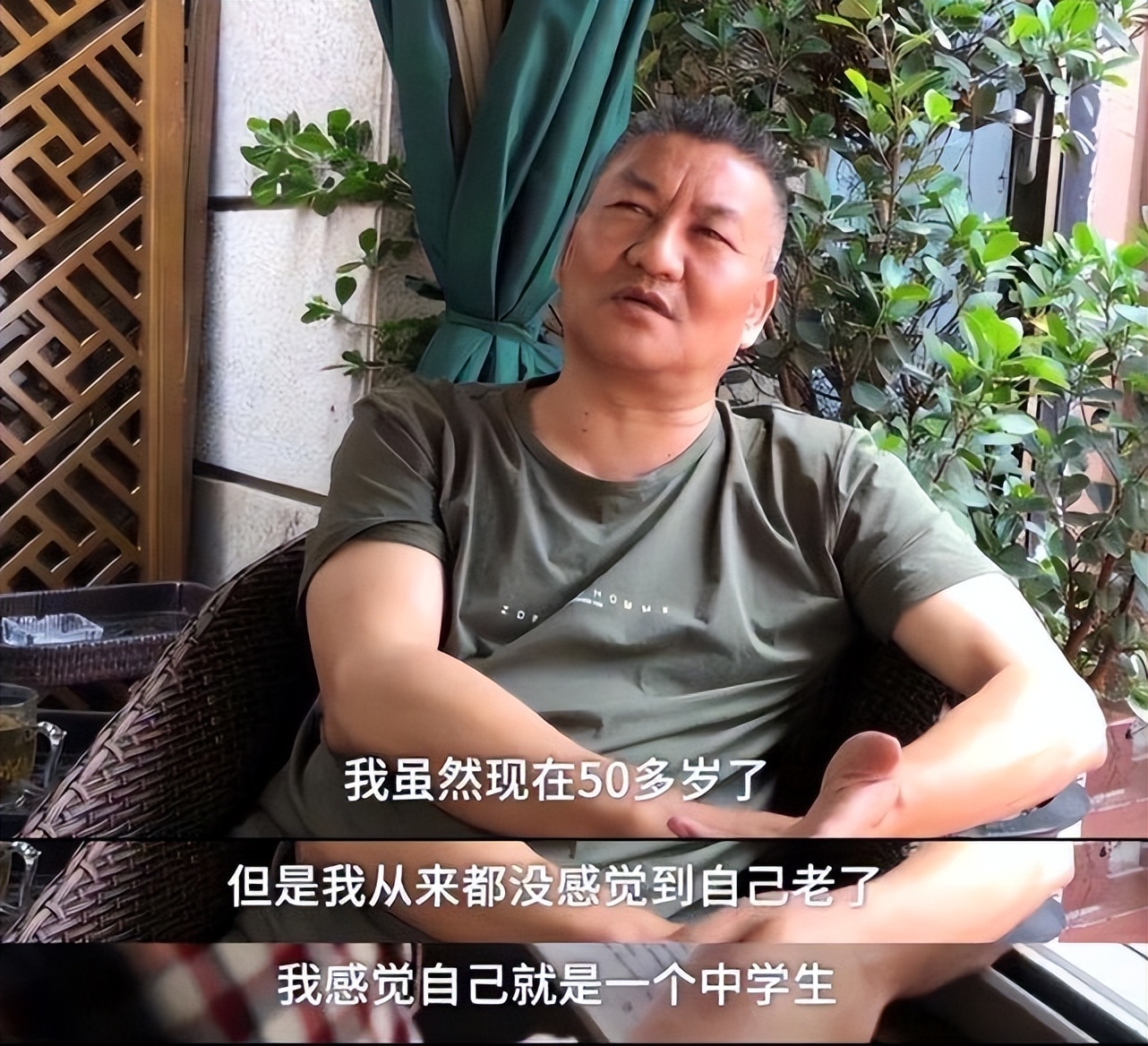 第26次参加高考，梁实考完语文后自信称：能考100多分，比去年考得好