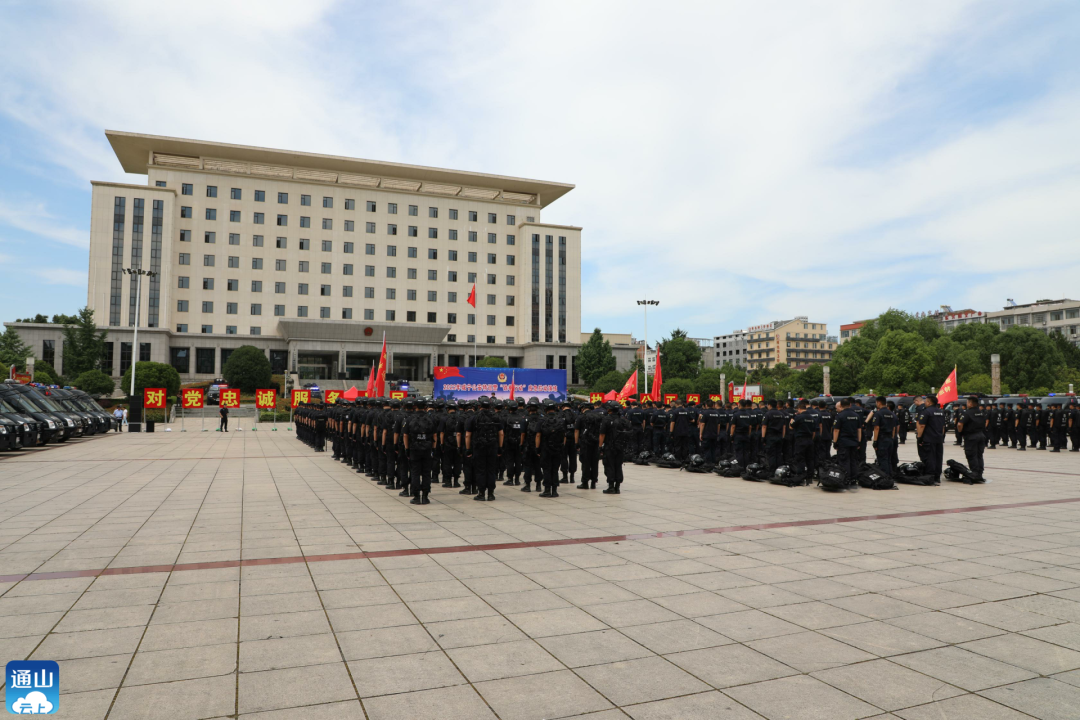 特警在公安局的地位图片