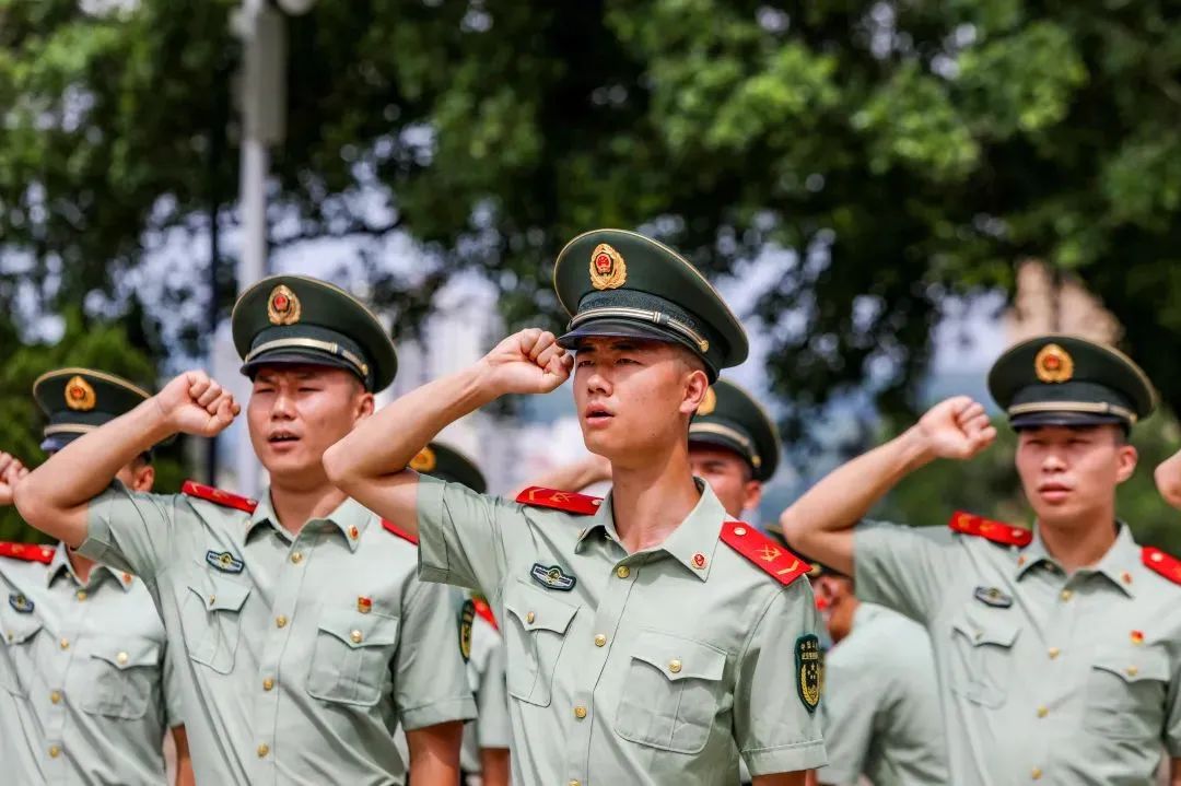 同学可以报名直招军士了