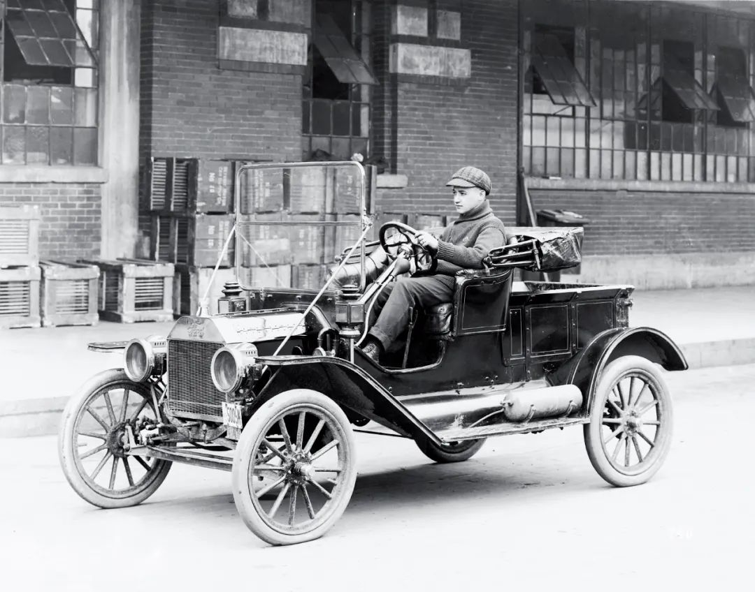 第二次工业革命汽车图片