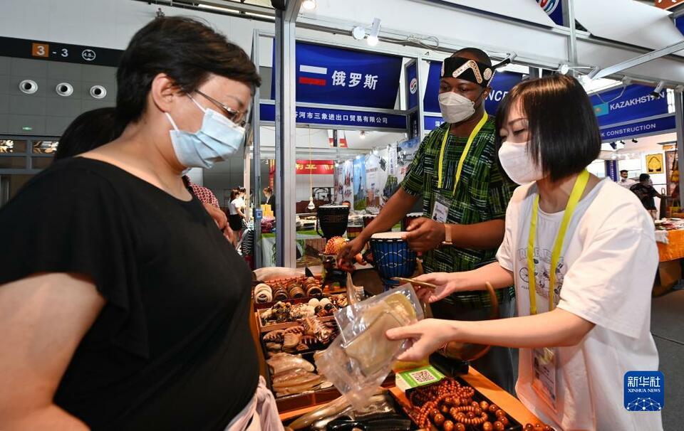 新华全媒+|第六届丝绸之路国际博览会在西安开幕