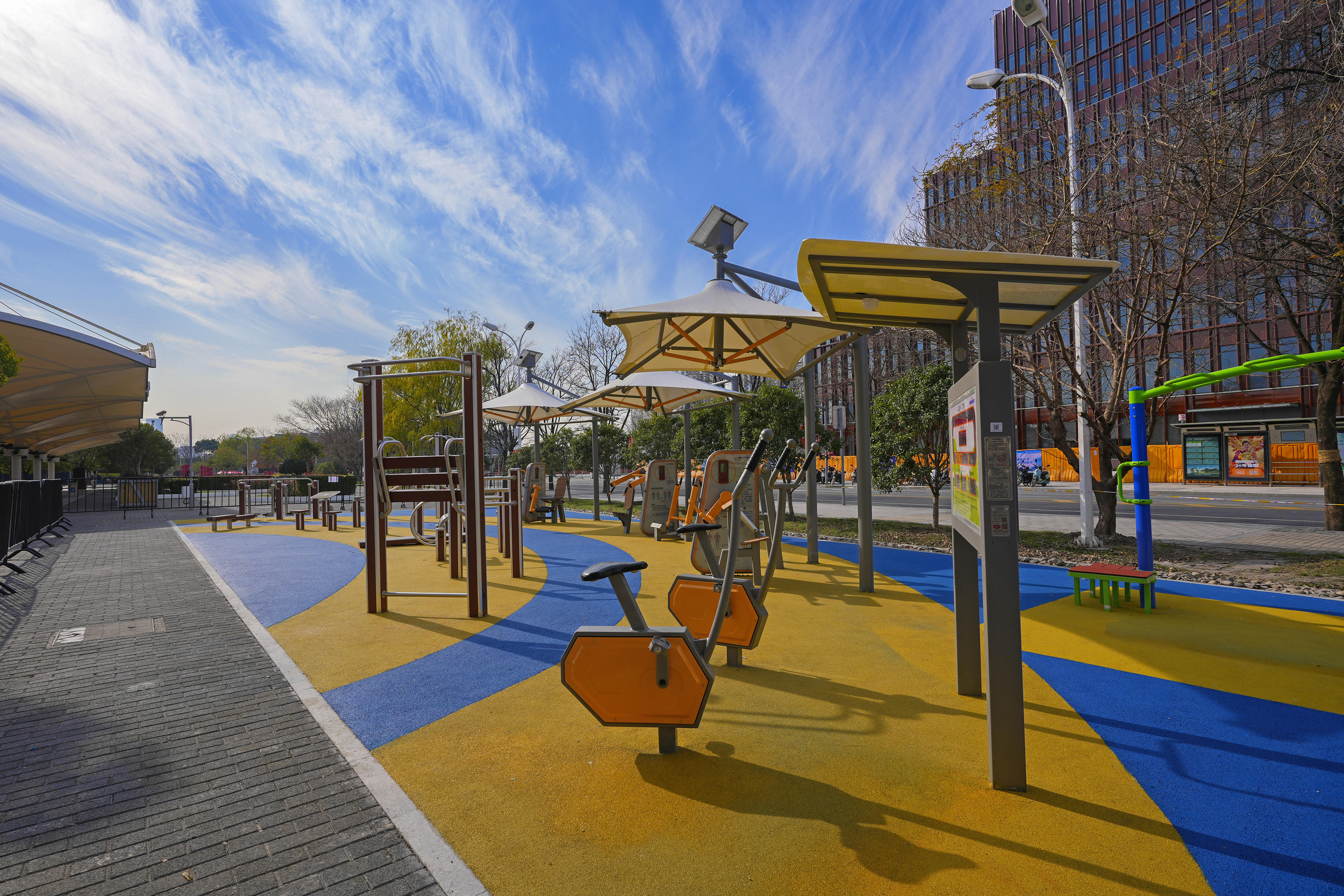 滨江健身苑 (1).jpg