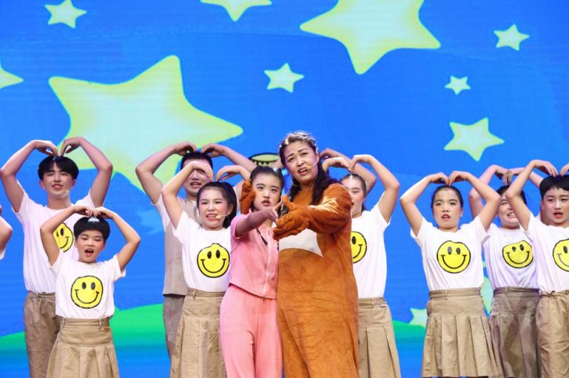 她们，让每一个特殊的孩子精彩绽放