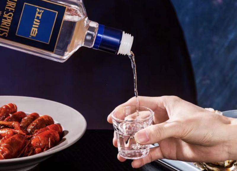 江小白旗下江记酒庄获“国家队”10亿元战略投资， 从白沙镇到茅台镇，渝酒复兴路还有多远？