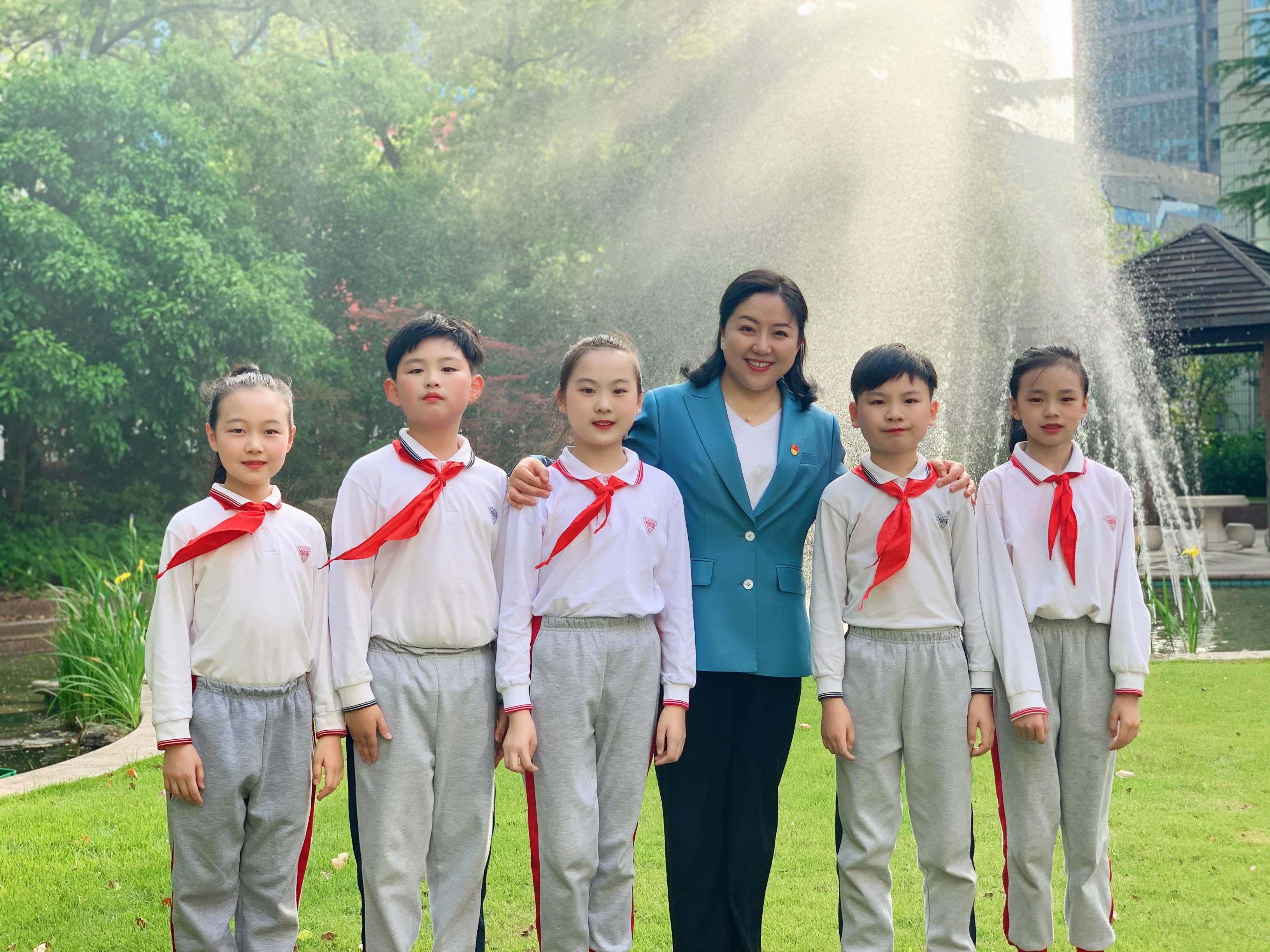 汇师小学校长宓莹:为丰富学生眼界打造80门特色课程,40个社团,谁有烦