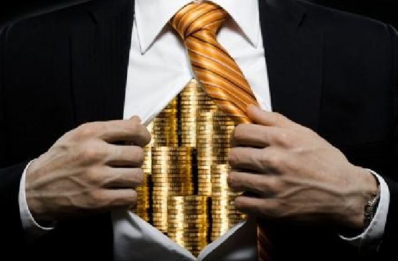 马斯克痛失世界首富宝座!身价一年蒸发超9400亿元,特斯拉敌不过越卖越贵的LV?