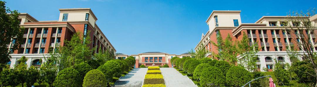 四川岳池中学与重庆八中签约合作办学