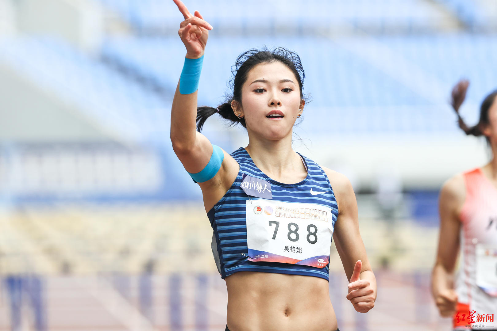 田径——全国锦标赛：吴艳妮获女子100米栏冠军_铁人队