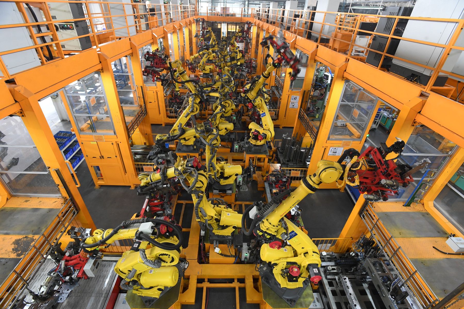 高端装备制造业挺起武汉现代产业脊梁67半年报看武汉高质量发展②