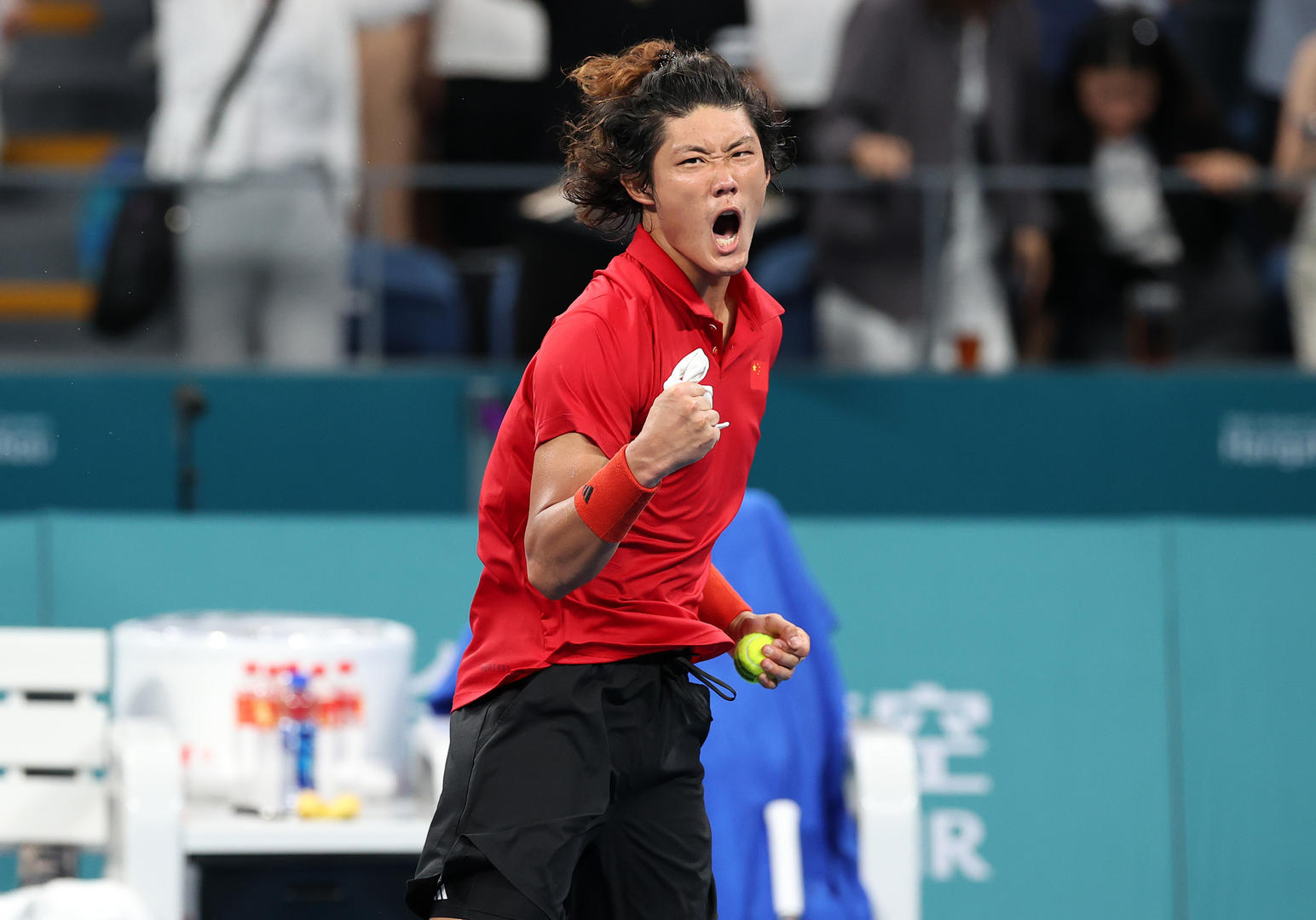 曾被吐槽为玻璃心的张之臻挺住了中国男网时隔29年再获亚运单打金牌