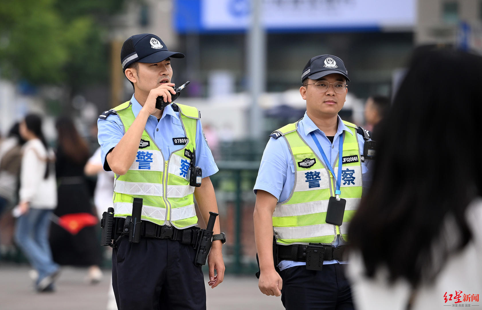 职守天府广场11年的他见证五星红旗一次次在国庆升起