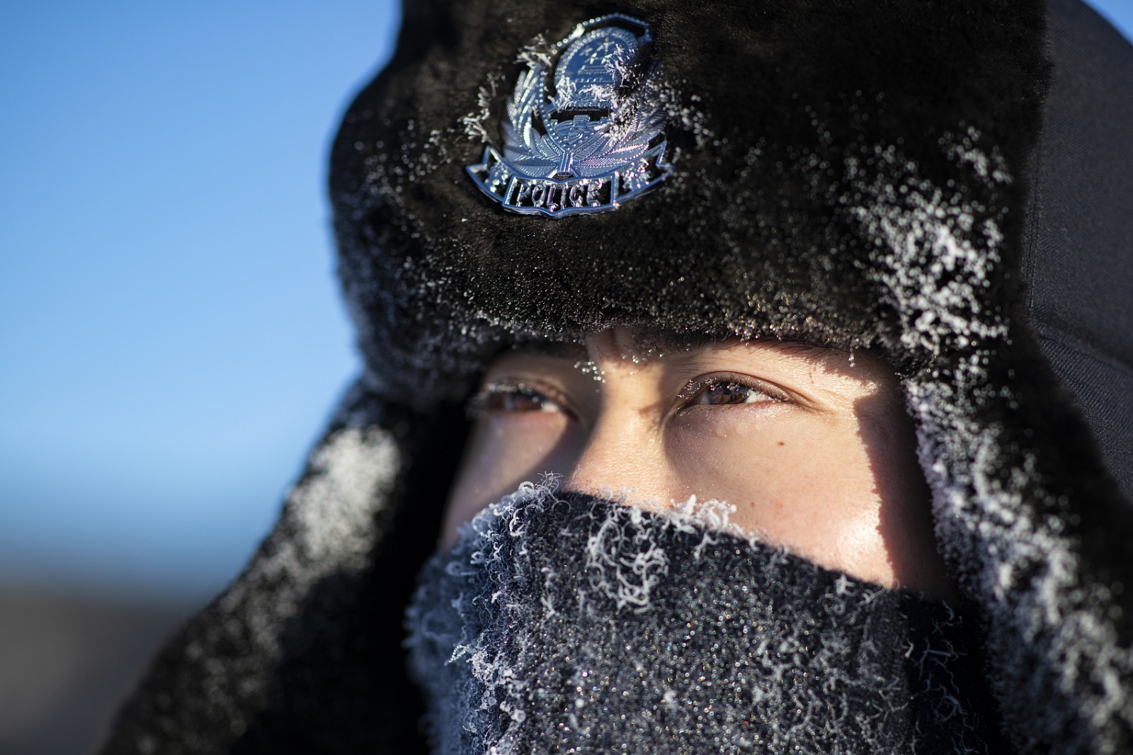 边防民警26严寒中执勤睫毛结冰霜