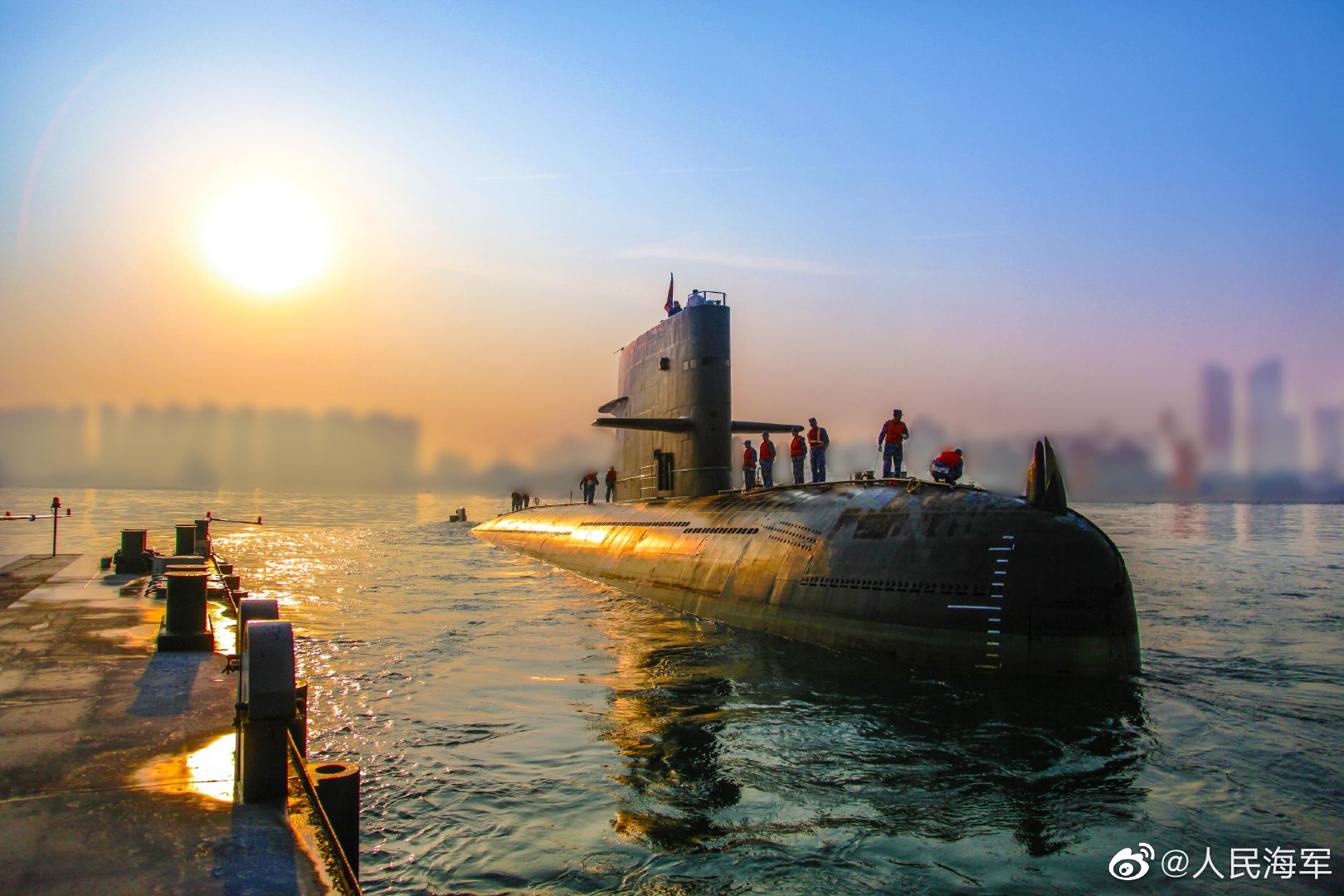 燃!潜艇部队训练图集新鲜"出水"