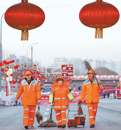 坚守岗位作贡献 凝心聚力共奋进(锦绣中国年)